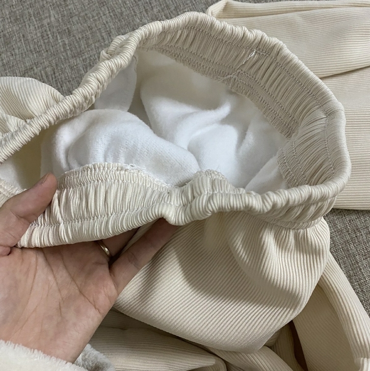 亏本卖全新包邮，阔腿裤女秋冬加绒加厚直筒裤...