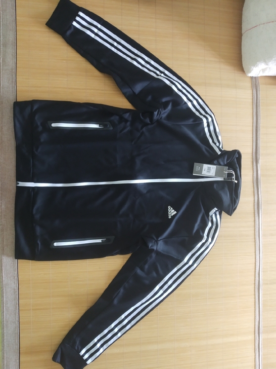 全新阿迪达斯加绒男士运动服外套夹克。包装齐...
