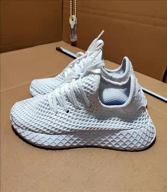 二手正品阿迪达斯36码,Adidas/女式...