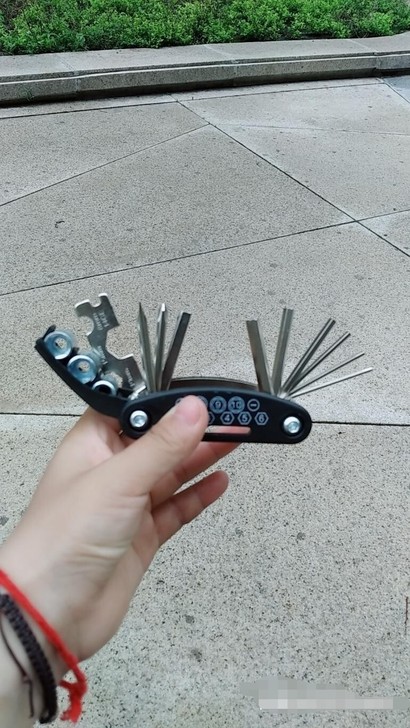 全新多功能便携维修工具扳手套筒内六角扳手螺...