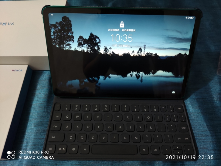 荣耀v6平板，6＋256，内存才用30几个...