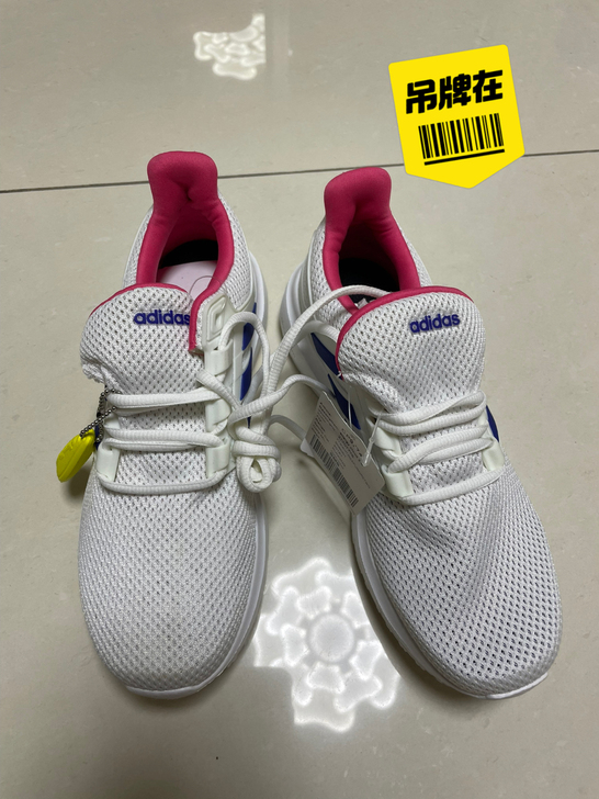 全新 阿迪 女 跑步鞋 休闲运动鞋 37.5
