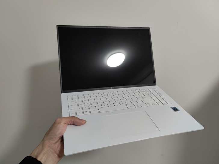 LG gram 16 2021 顶配 i7...