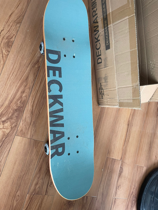 滑板新买的就拆开包装试了试 学不会便宜出只...