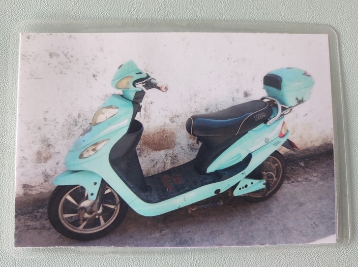 爱玛牌电动车裸车便宜出 有牌有证