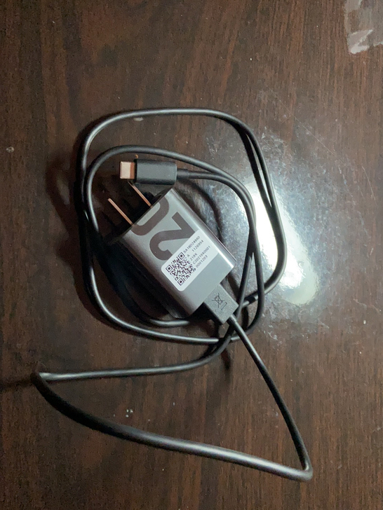 联想小新pad664g 20w 原装充电器...