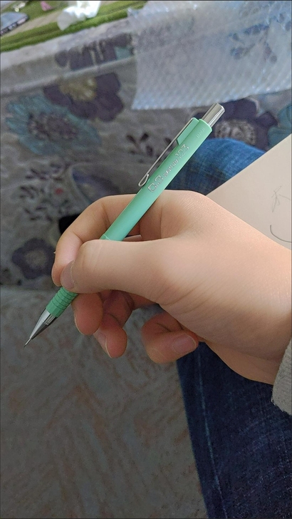 全新日本樱花牌自动铅笔漫画