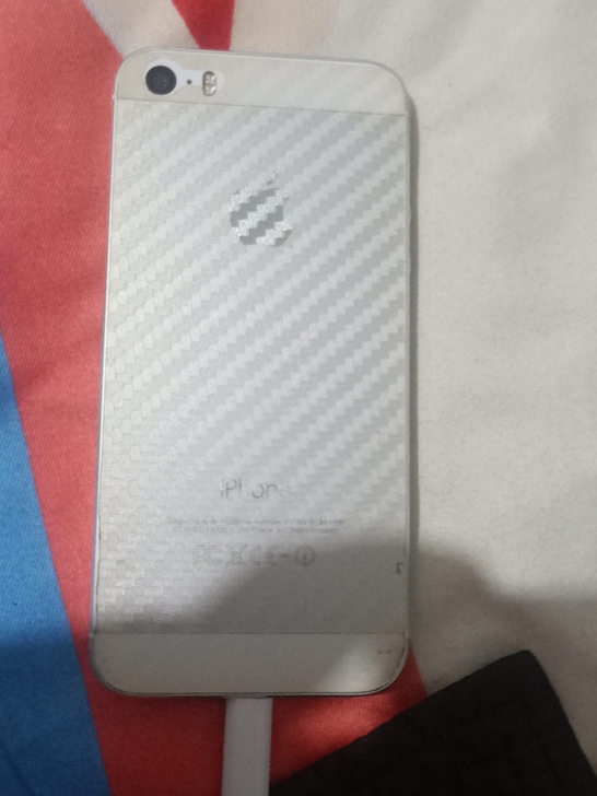 出售iPhone 5s手机一部