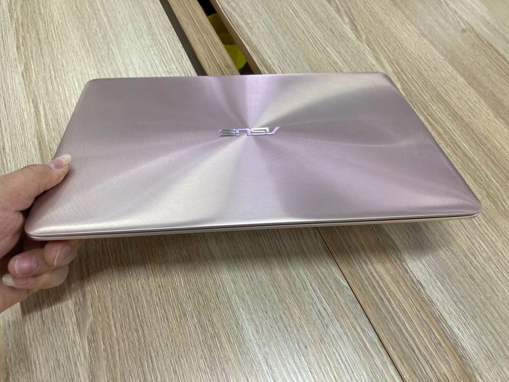 华硕灵耀13，库存机完美货色通电31小时，...