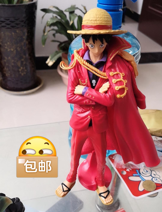 路飞手办海贼王红衣路飞海贼王20周年披风红...