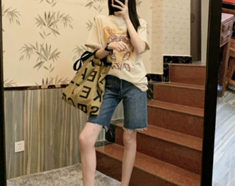 蓝色牛仔短裤女夏季薄款高腰直筒宽松百搭毛边...