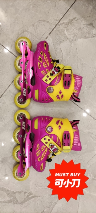 原价1280买的，孩子脚大了，穿不了了！低...