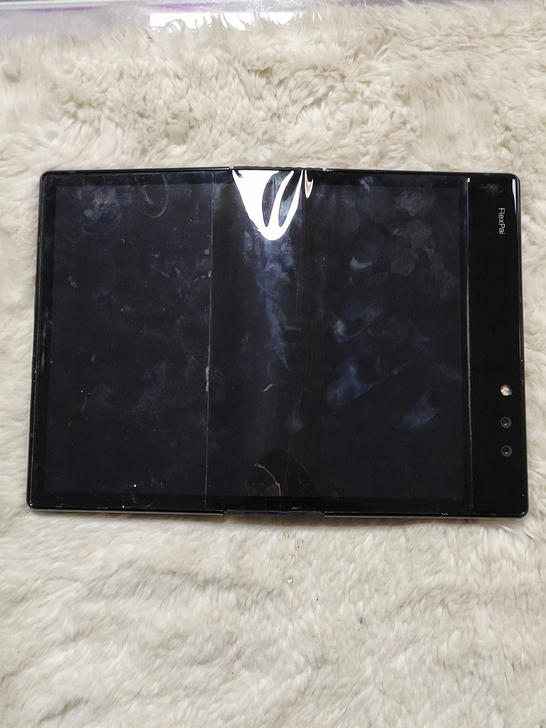 柔宇折叠屏手机，开机不知道正常不正常，兑换...