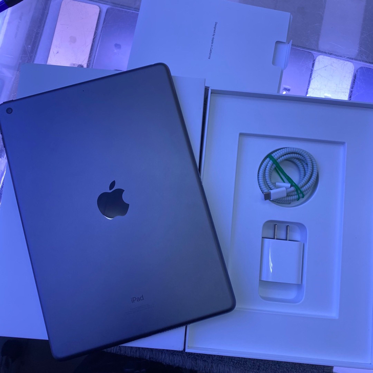 2020款ipad 10.2   全套配件...