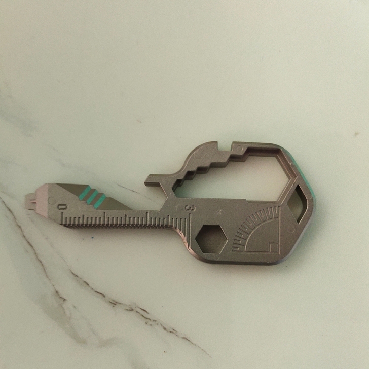 迷你便携式钥匙挂件多功能扳手工具户外随身开...