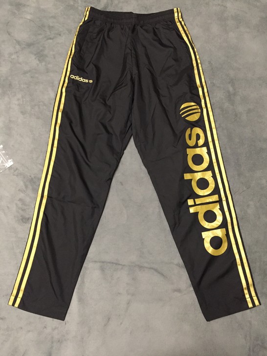 ADIDAS，生活休闲裤，全新带吊牌，欧码...