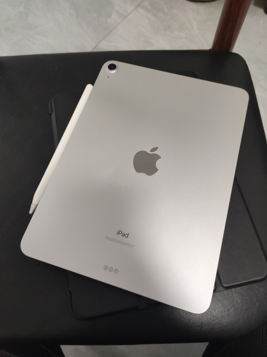iPad air4 韩版WiFi 64g的...