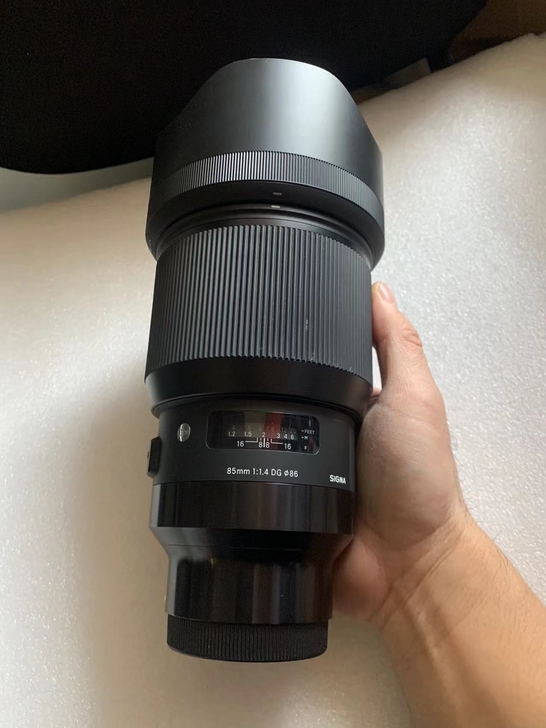 适马85 1.4art e口老款98新，镜...