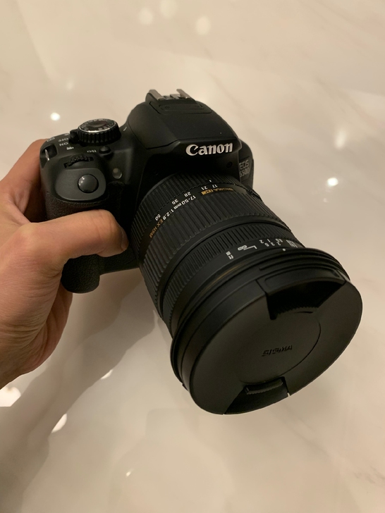 个人闲置物品出售,佳能650D入门级单反相...