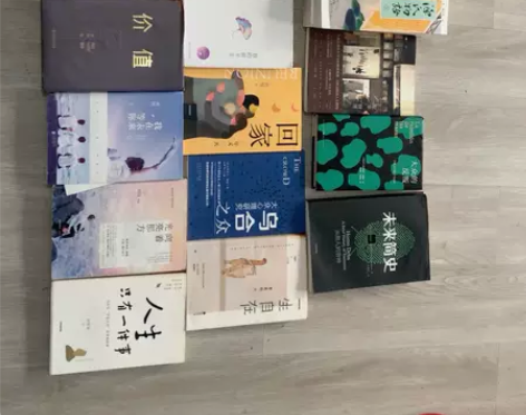 卖书，有翡四本30，源氏物语两本40。不一...
