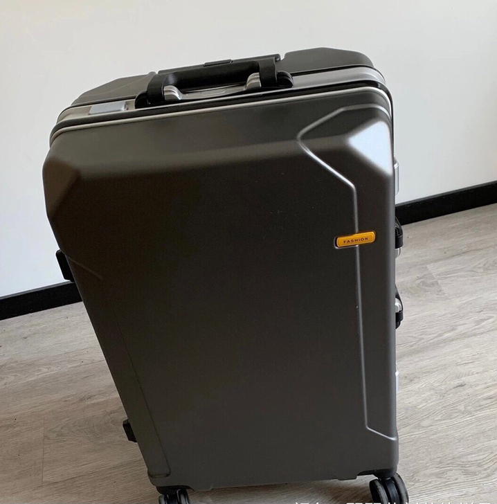 原价699袋鼠专柜正品铝框26寸拉杆箱，全...