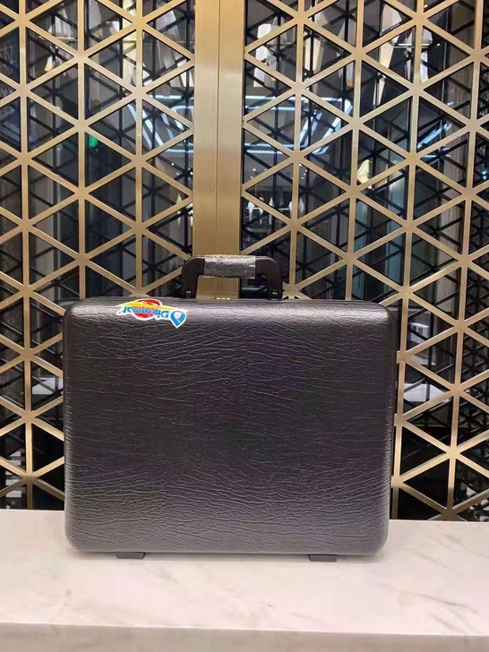 全新 外交官(Diplomat)品牌手提密...