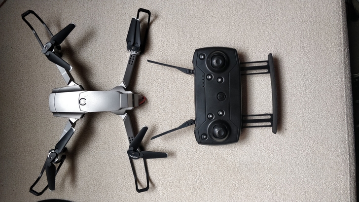 全新无人机遥控飞机玩具飞机带摄像App连接...