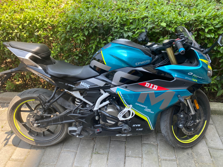 租摩托,春风sr赛道版,3000多公里的车。