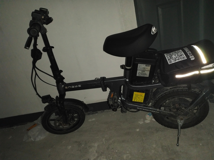 自用折叠电动车出售，地址绍兴柯桥