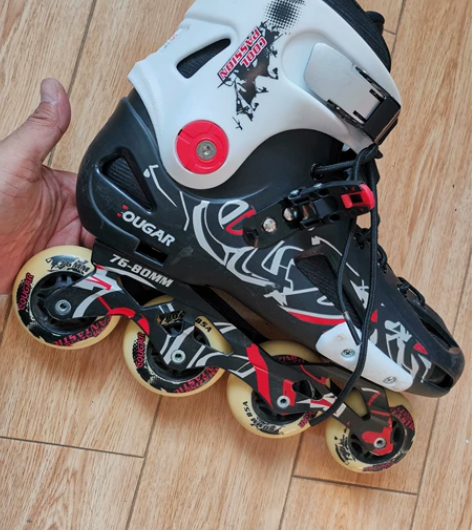 旱冰鞋，轮滑鞋，单排轮滑鞋，单排旱冰鞋，美...