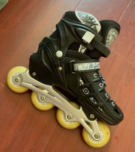 轮滑，滑冰鞋，溜冰鞋，旱冰鞋，滑板鞋只玩过...