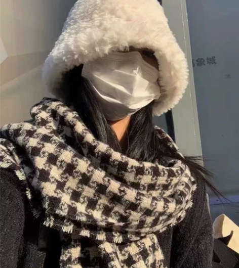 日系素颜出街毛绒渔夫帽子女显脸小冬季保暖护...