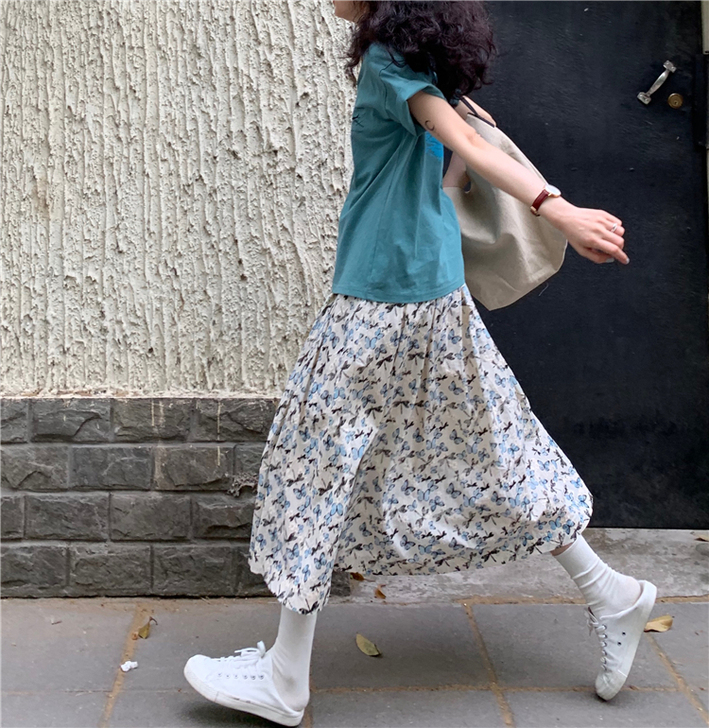 Roundshop | 其实她很特别！ 夏...