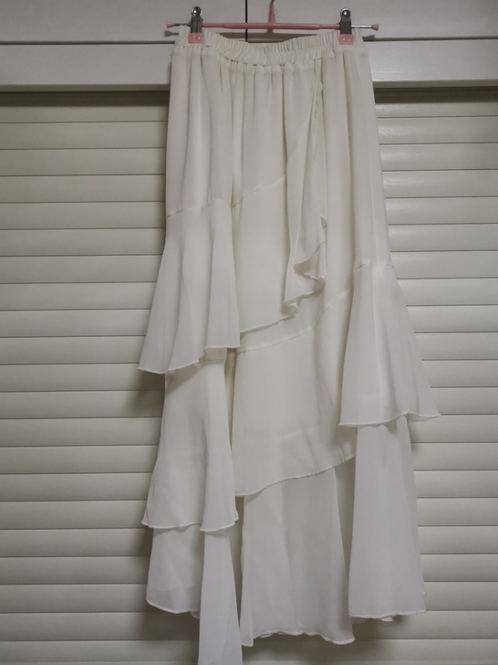 这条超仙女的，要不是裙子太多了真的舍不得出...