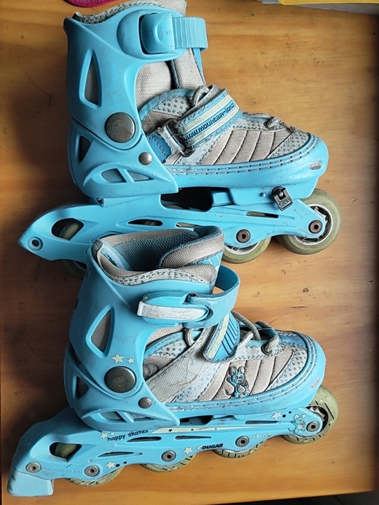 儿童直排轮，功能正常，