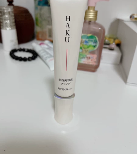 haku粉底液 美白粉底 色号：oc20 ...