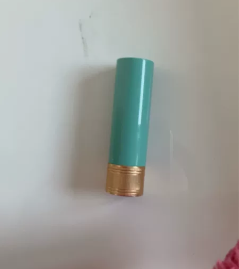 gucci口红膏体有瑕疵 2号色 主页满1...