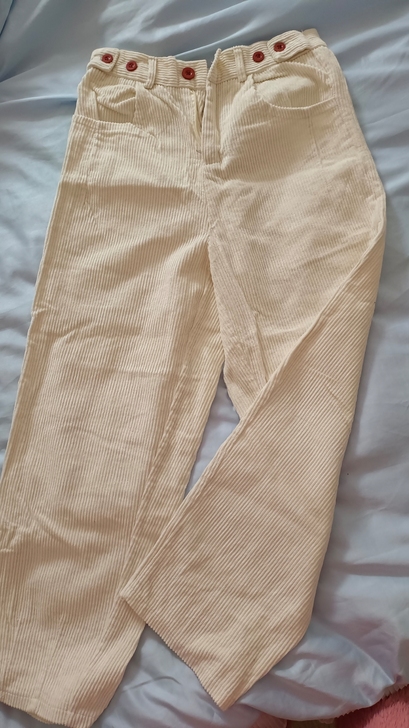 灯芯绒裤子