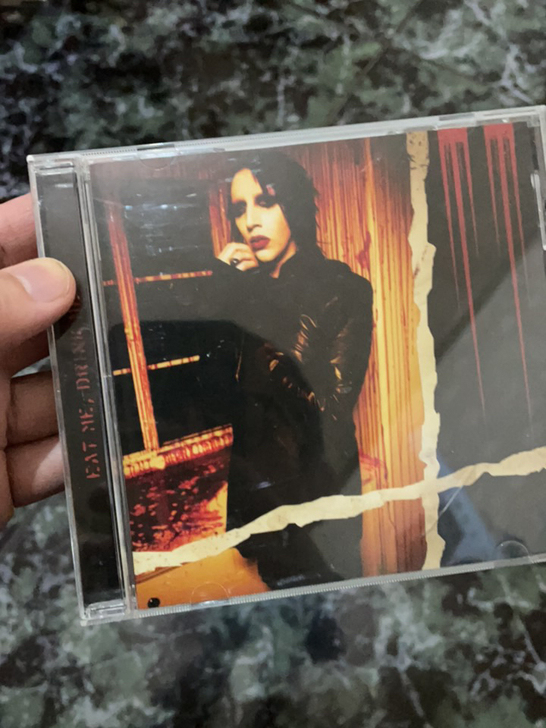 marilyn manson - eat ...