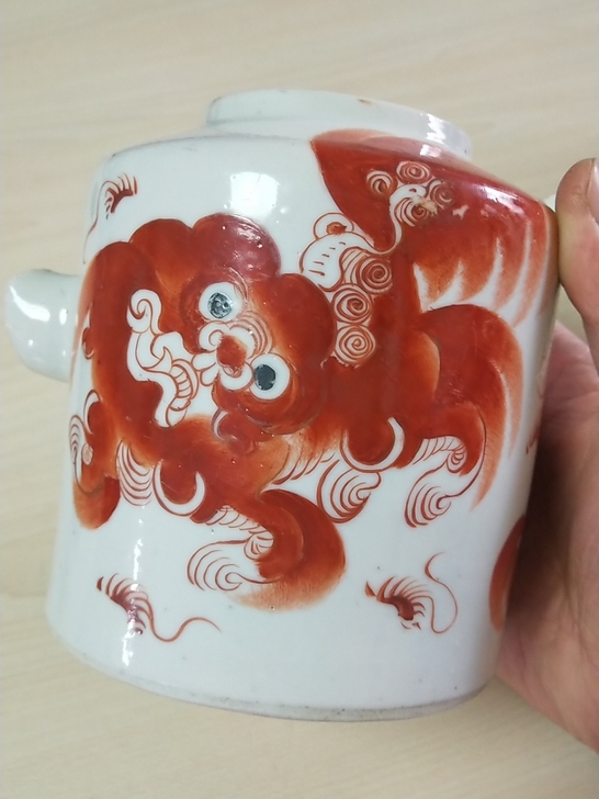年份好成化款凡红太师少保狮子壶，名家作品，...