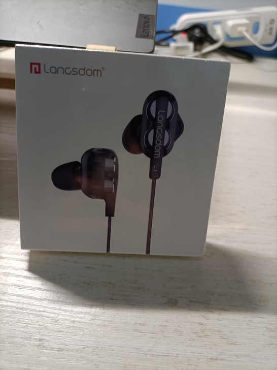 兰士顿耳机，全新未开
