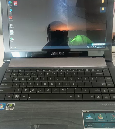 笔记本型号：华硕N43S   实体店购买，...