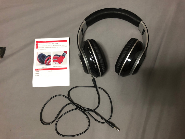 派仕盾头戴式蓝牙耳机