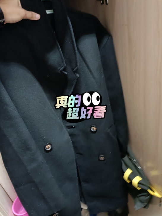 男士风衣，主页有很多衣服要买，随便看看吧