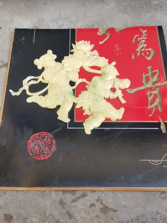 象玉一样的造型，精致，漂亮的雕刻画，和为贵。