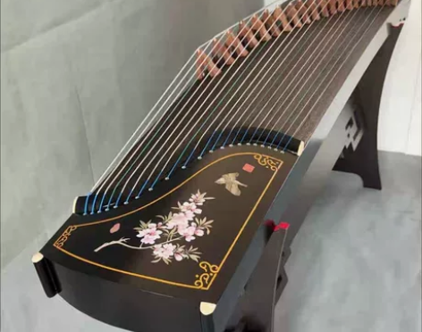 【个人闲置】原价5200的敦煌手工古筝定制...