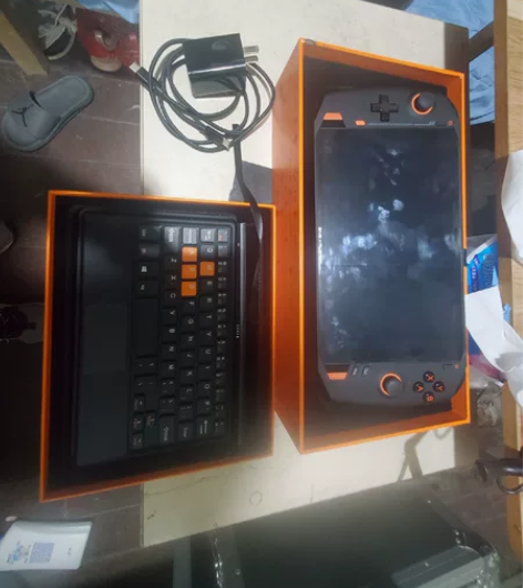 壹号本掌机 1165g7 1T 99新 ...