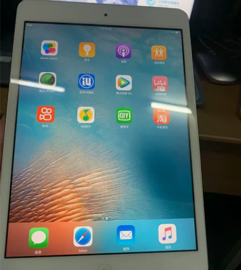 ipad mini1外观95新 日常用来追...
