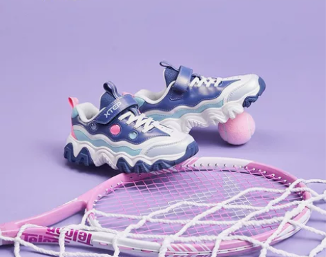 特步XTEP 特步儿童时尚休闲鞋 9476...