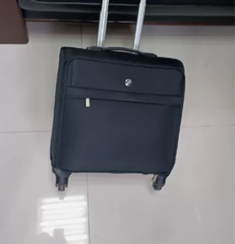 登机箱，闲置中，空间大，快递费自理，同城自...